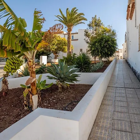 Elisia Relax! Lovely Apartment With Swimming Pool *