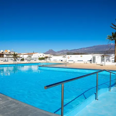 Appartement Elisia Relax! Lovely Apartment With Swimming Pool *